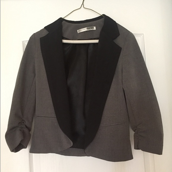 Women's Size Small Grey and Black Blazer - Picture 6 of 7