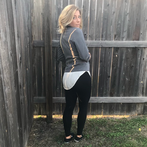 Women's Size Small Grey and Black Blazer - Picture 5 of 7