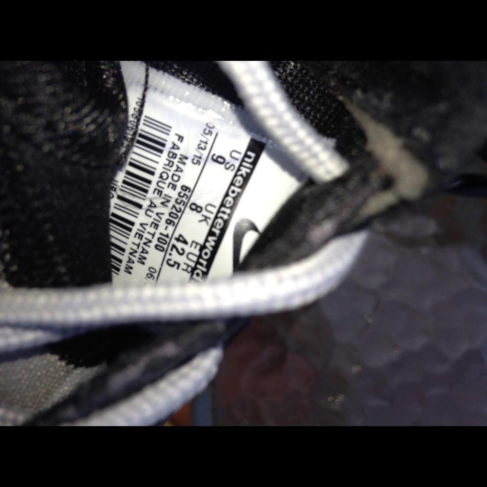 πHPπ Nike Womens Size 11 Kicks π - Picture 4 of 6