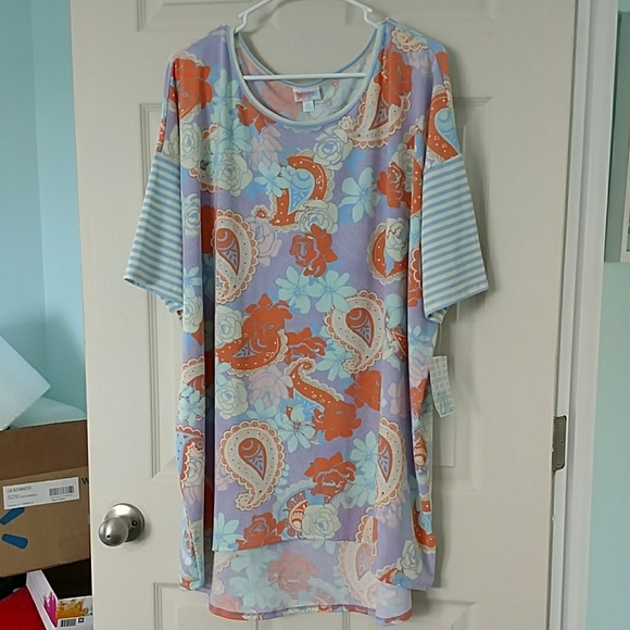 LuLaRoe Tops - LuLaRoe  Irma top