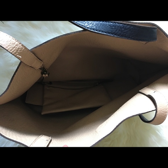 Reversible Faux Leather Tote and Wristlet - Picture 3 of 5