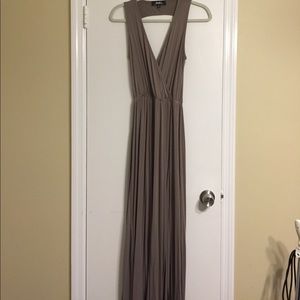 Lulu's ⭐️ maxi dress