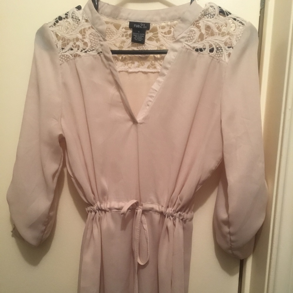 Cream tunic with lace shoulders