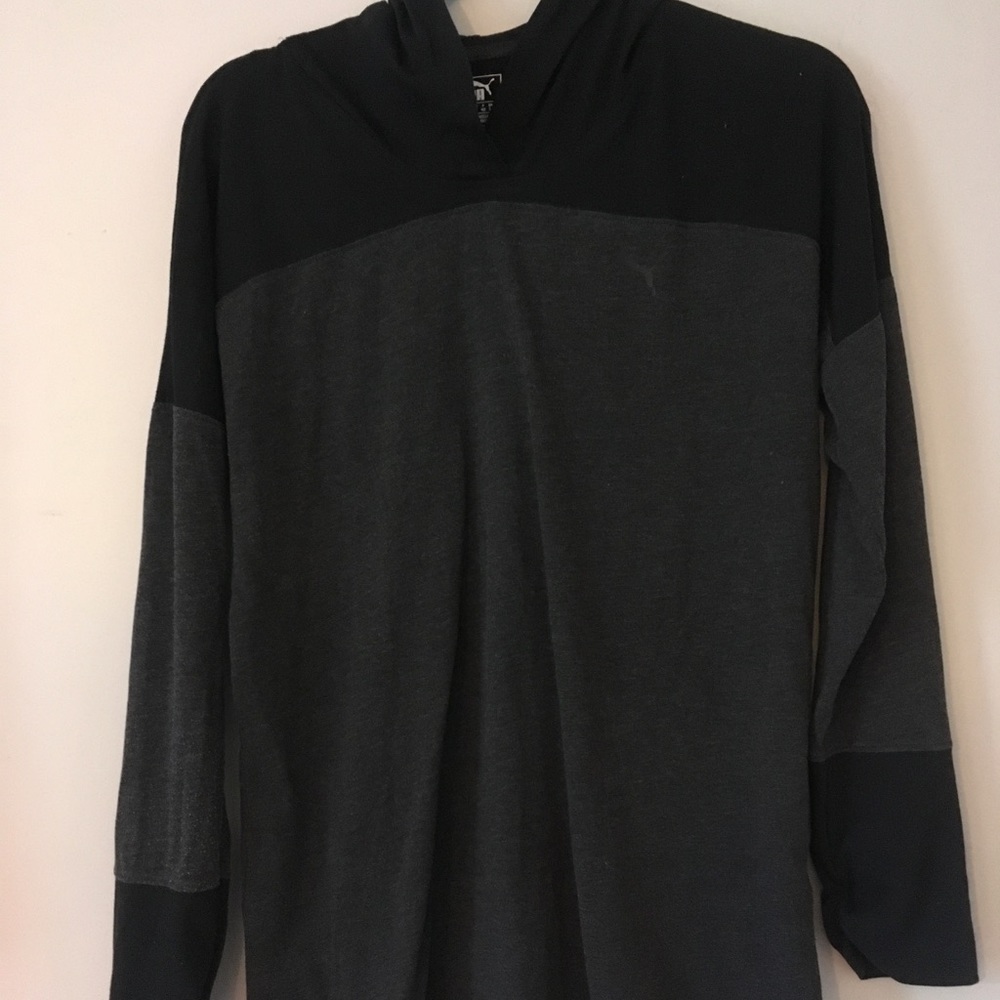 Puma hooded tee/sweatshirt
