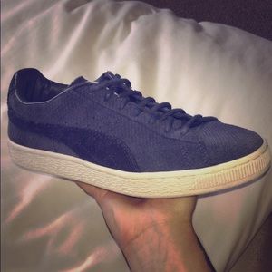Suede Pumas Suede Pumas