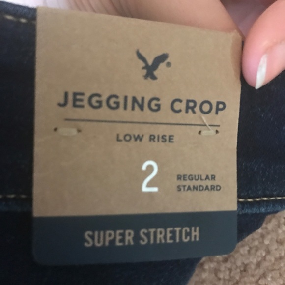 American Eagle low rise jegging crop size 2 - Picture 4 of 4