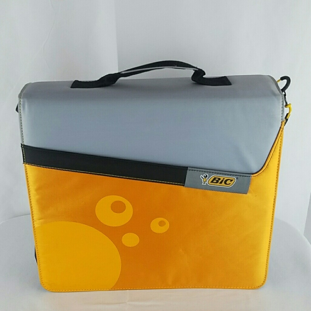 BIC 4" Zipper Binder w/ Organizers