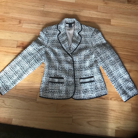 Tweed Jacket - Picture 3 of 6
