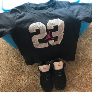 Jordan tee shirt with the matching Jordan shoes Jordan tee shirt with the matching Jordan shoes