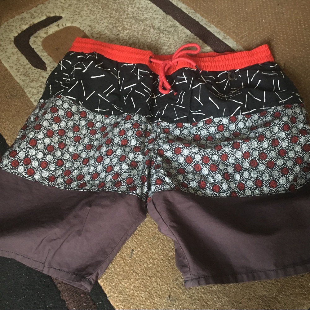 Shorts 🎒 - Picture 4 of 4