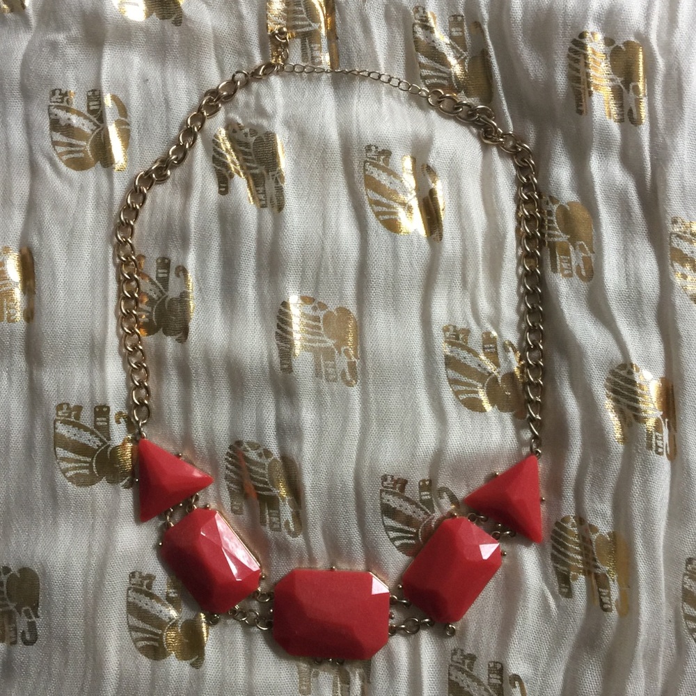 ❤️Forever21 chunky Red Necklace❤️ - Picture 1 of 4