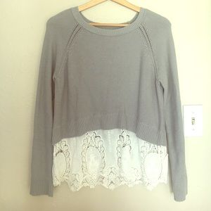 Comfy gray knitted sweater