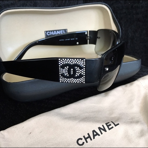 Chanel sunglasses - Picture 2 of 4