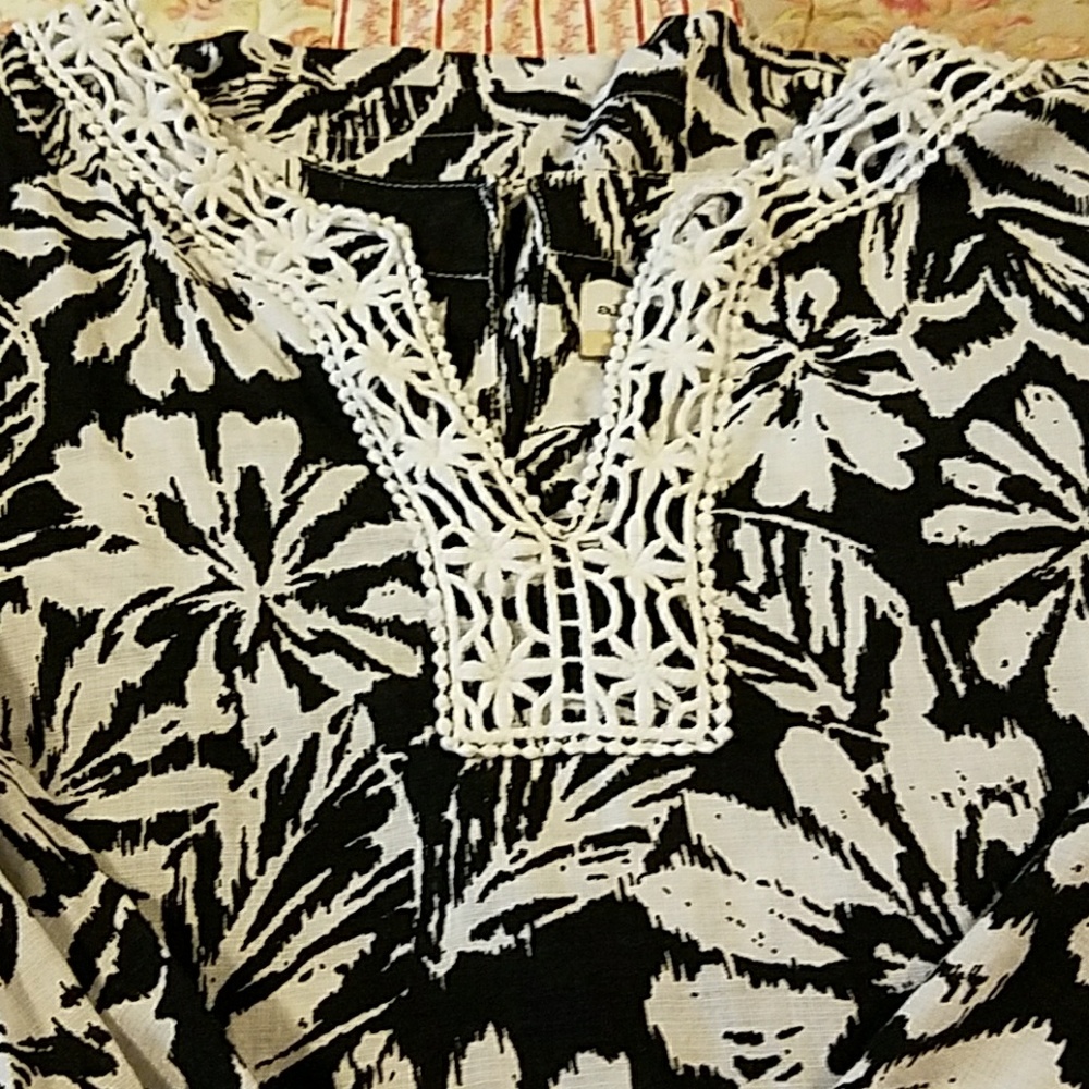 Alfred Dunner 3/4 inch sleeve shirt