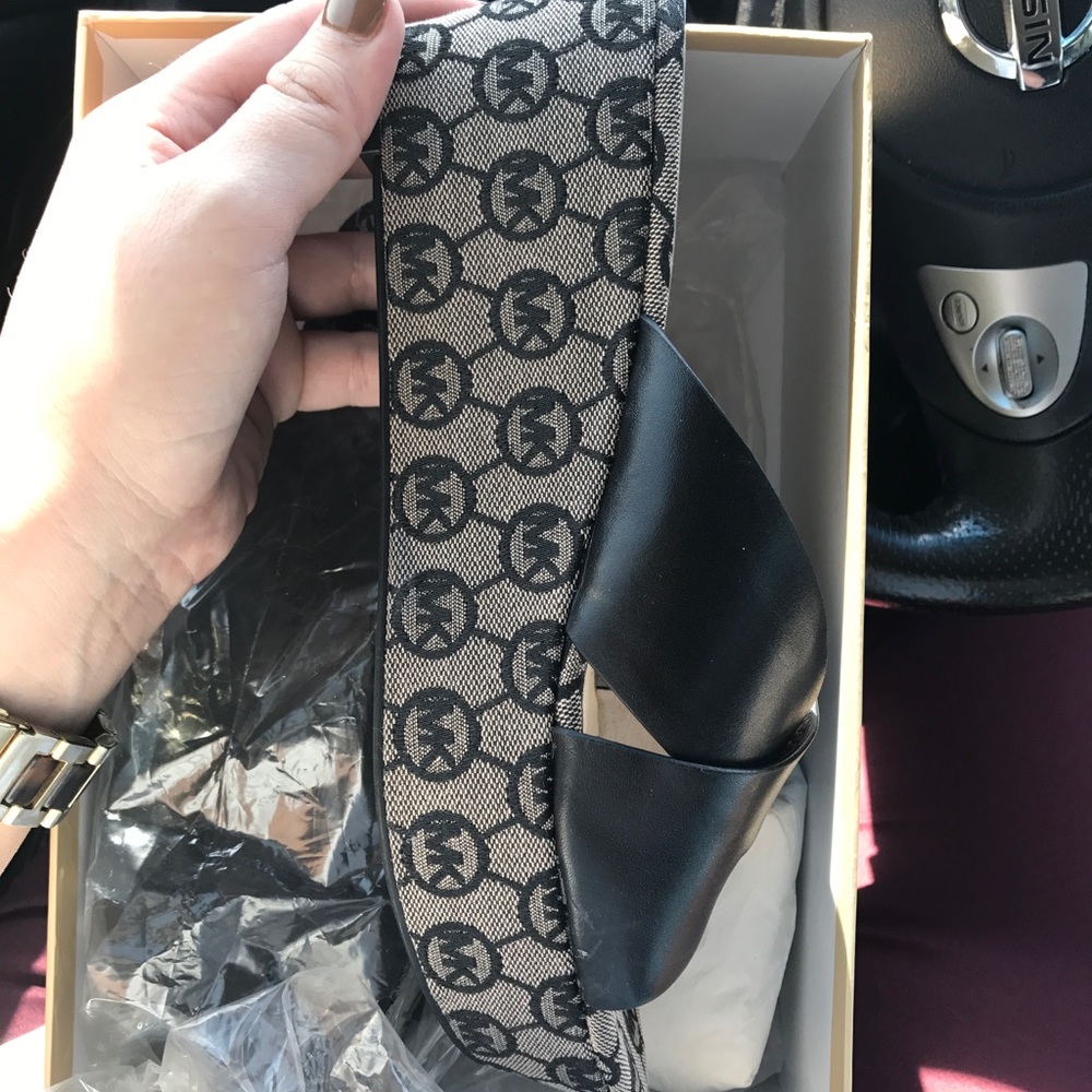 Sz 9 Michael Kors Wedges