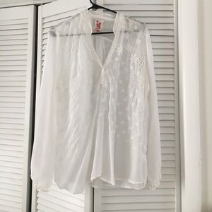 Johnny Was peasant blouse size large.
