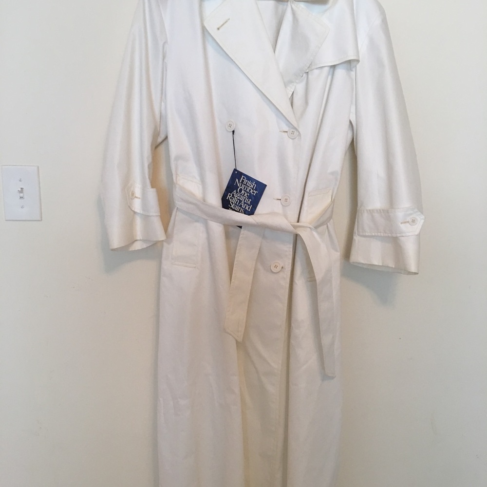 Jones New York White trench coat