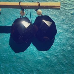 Black onyx and Pearl earrings