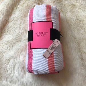 Victoria secret blanket