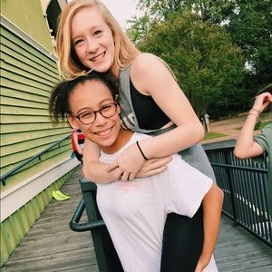 Meet your Posher, Adrienne