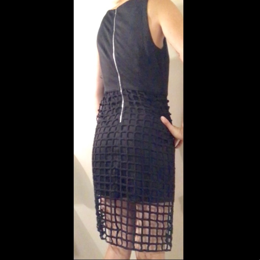 Dress - Picture 3 of 3