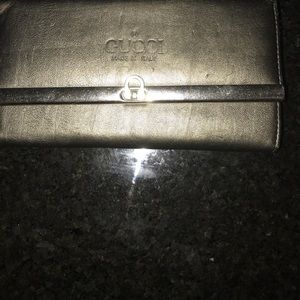 Gucci wallet Gucci wallet
