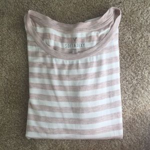 Cute pastel pink tshirt!