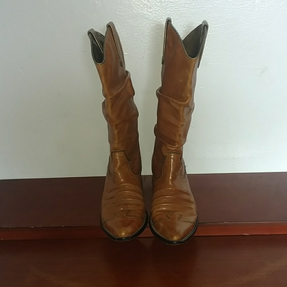 Arturo Chiang boots
