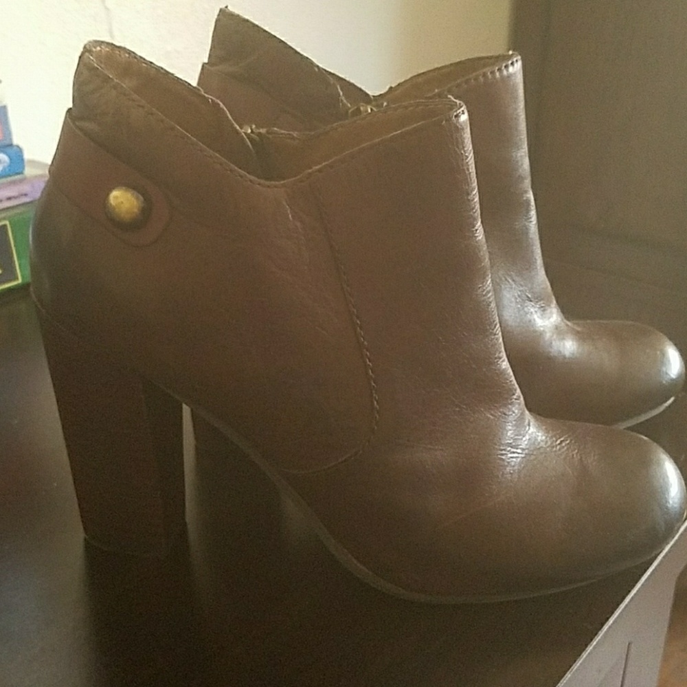 Nicole booties
