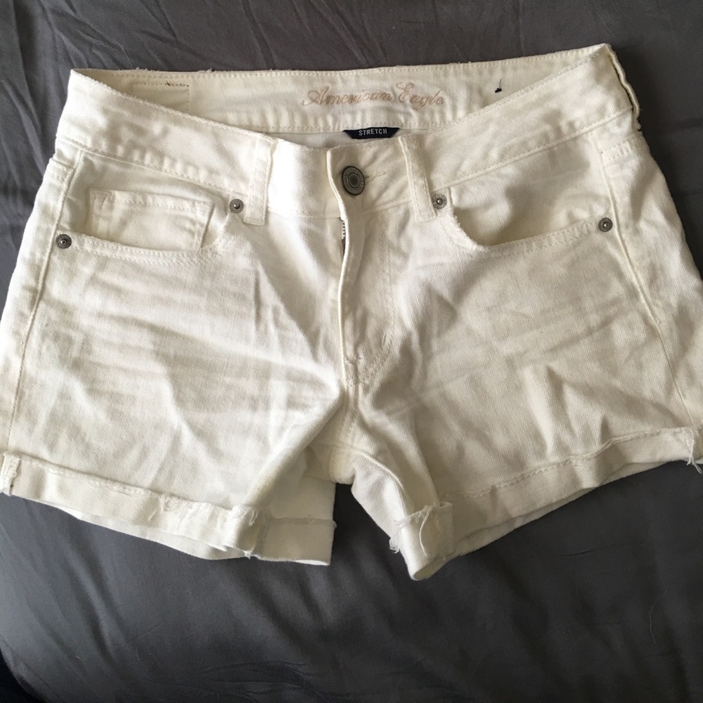 White American eagle shorts size 6