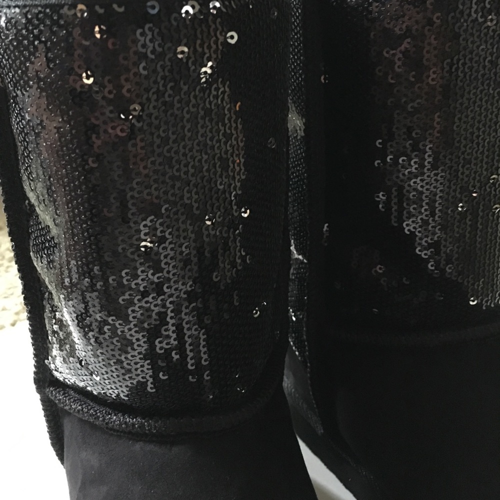‼️LAST CHANCE SALE ‼️ fur lined boots with sequins - Picture 7 of 8
