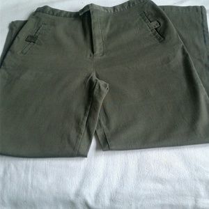 Jon Willi sport pant woman size 14 olive green