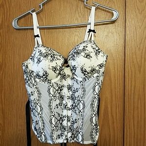 NWOT Victoria's Secret corset 36C.