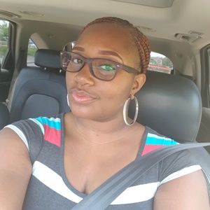 Meet your Posher, Shakeida