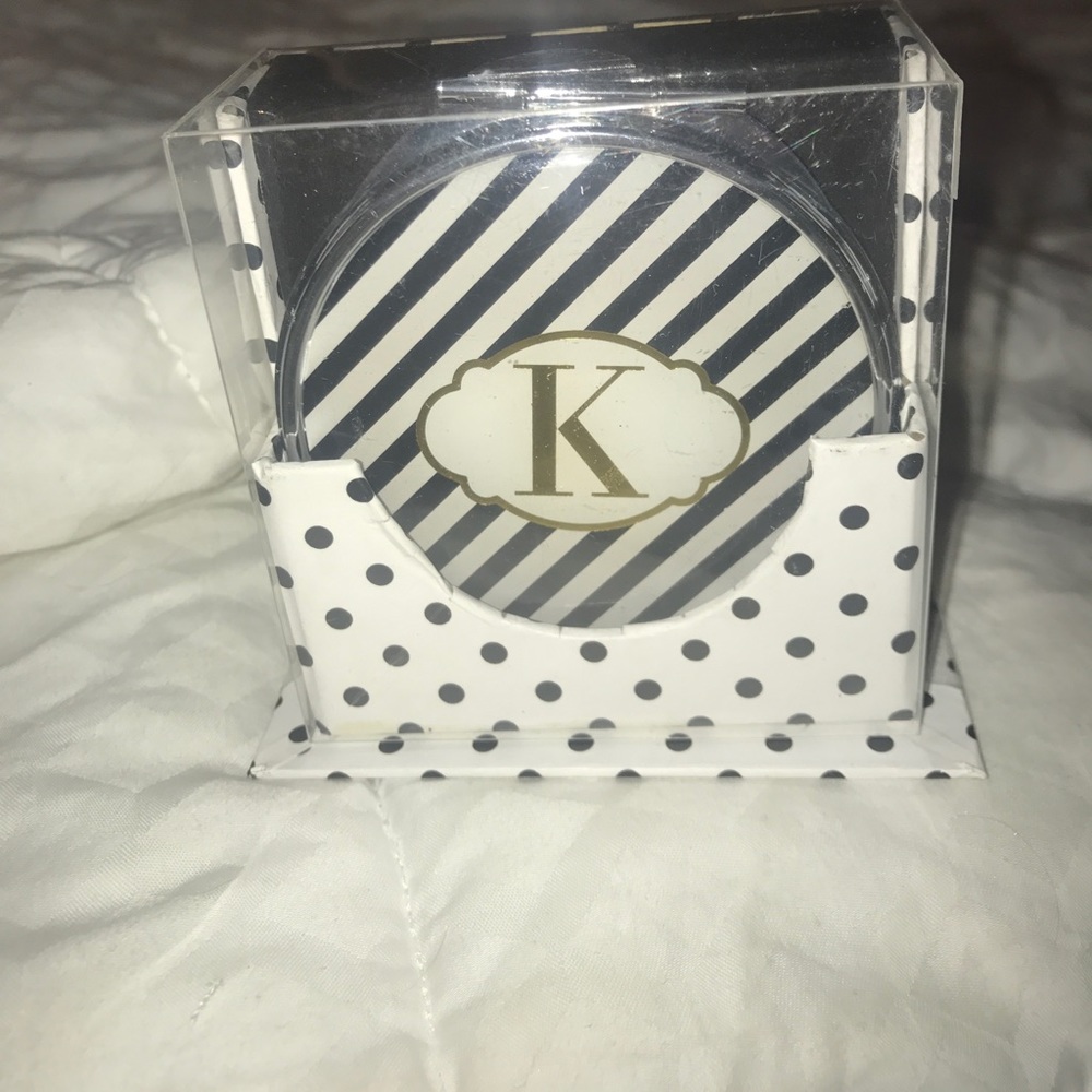 Compact makeup mirror - Picture 5 of 5