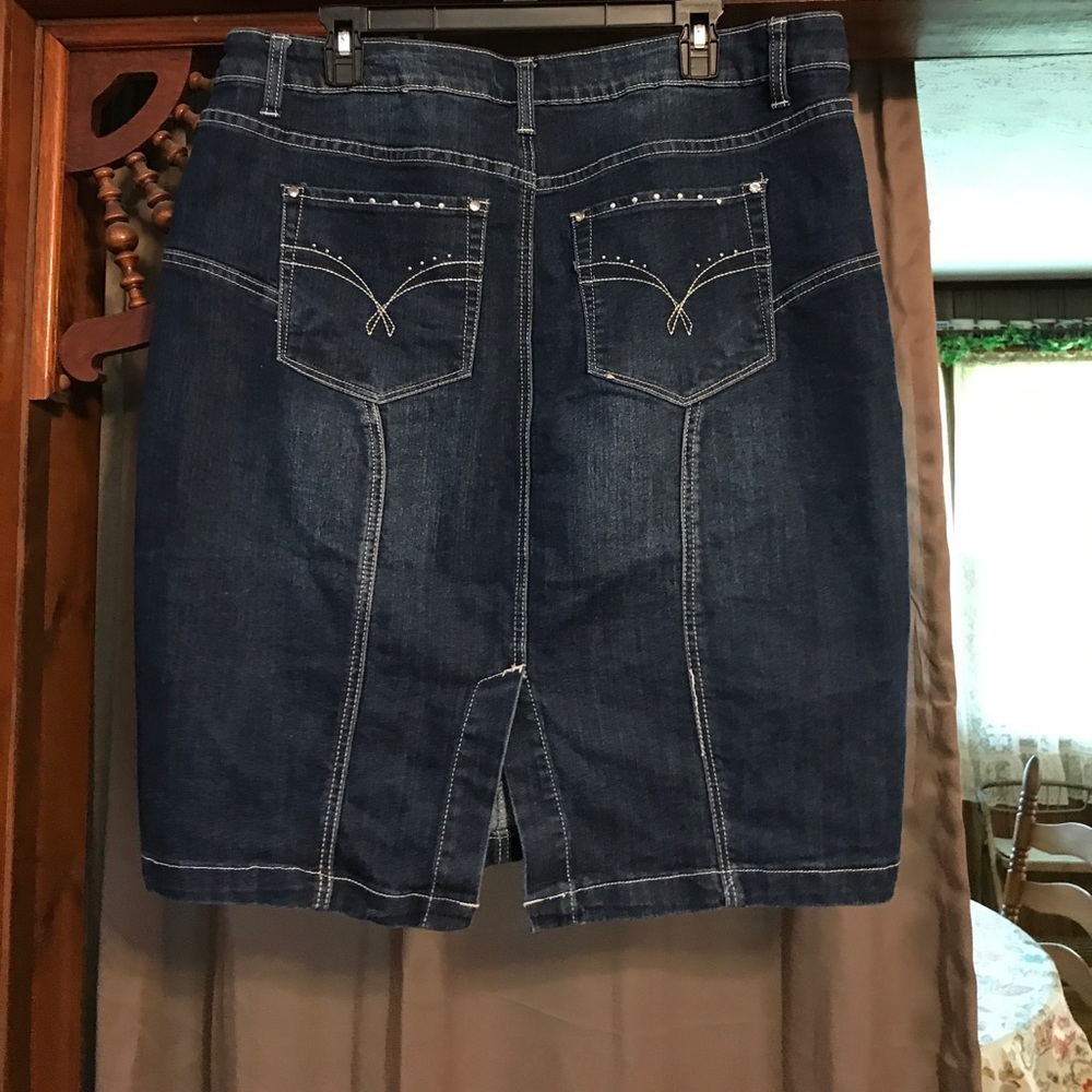 New directions denim skirt