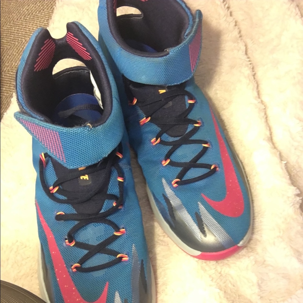Nike Zoom hyperrev sneakers