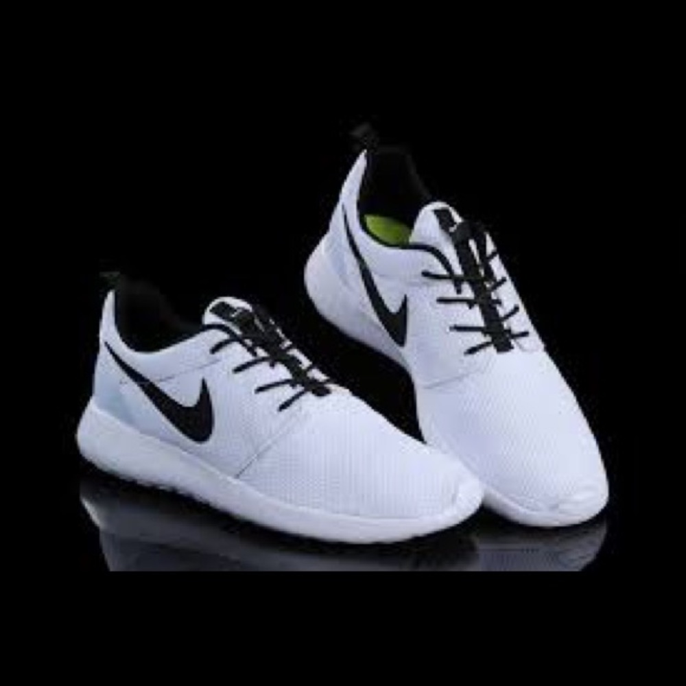 Custom Nike ID Roshes