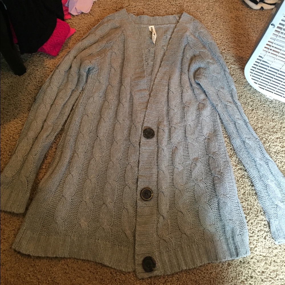 Cardigan sweater