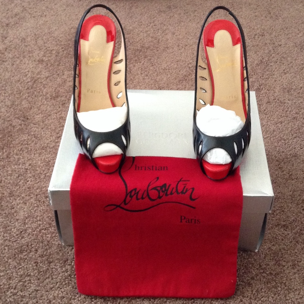 Christian Louboutin Griff Cutout Slingback