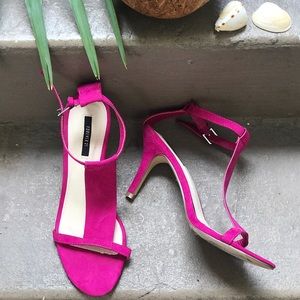 Pink high heel Forever 21 sandals women's size 6.5