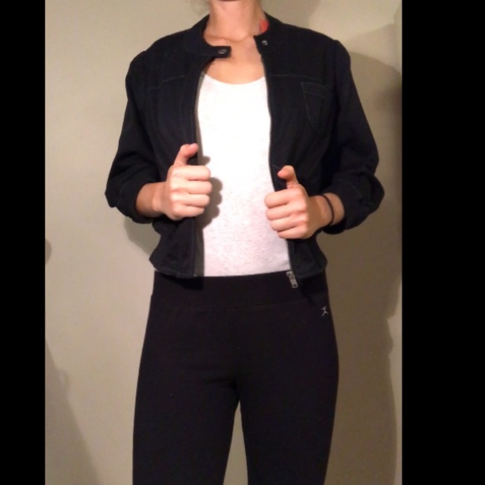Black jacket - Picture 2 of 4