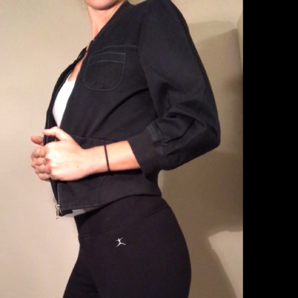 Black jacket - Picture 4 of 4