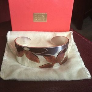 Floating Flower Cuff Br. 2 5/8" / James Avery