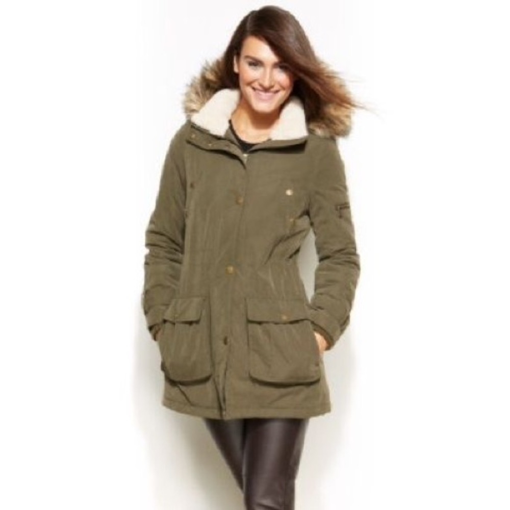 DKNY Olive Green Coat w/fur trimmed hood & pockets