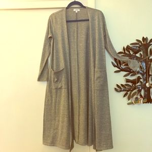 🎉EUC LULAROE SARAH CARDIGAN Gray Size S  🎉