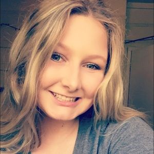 Meet your Posher, Lily