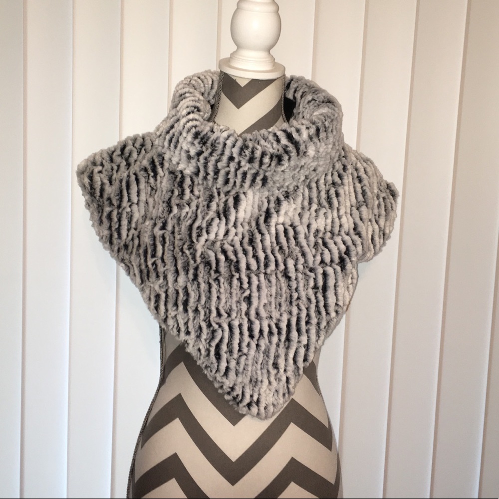 Brand new Adrienne Landau Faux Fur