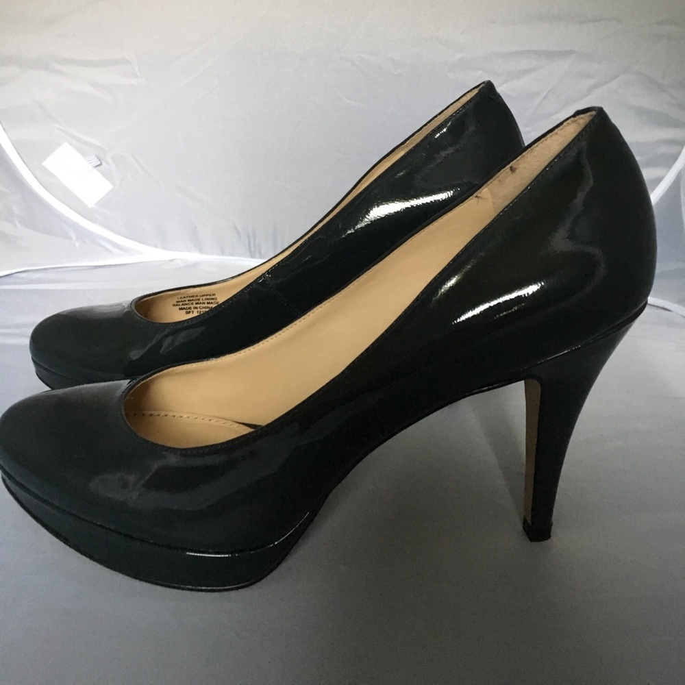Enzo Angiolini Navy Blue Pump Size 9