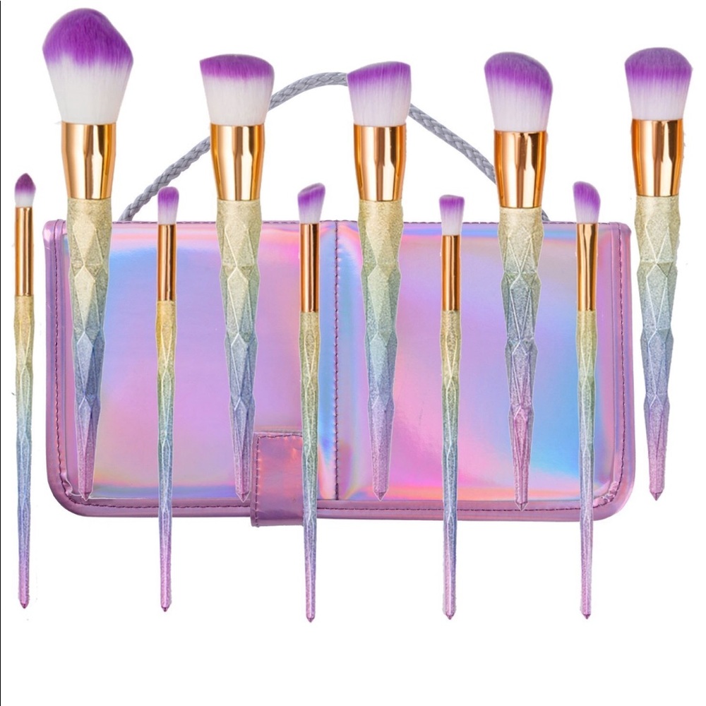 Rainbow ombré unicorn makeup set brushes